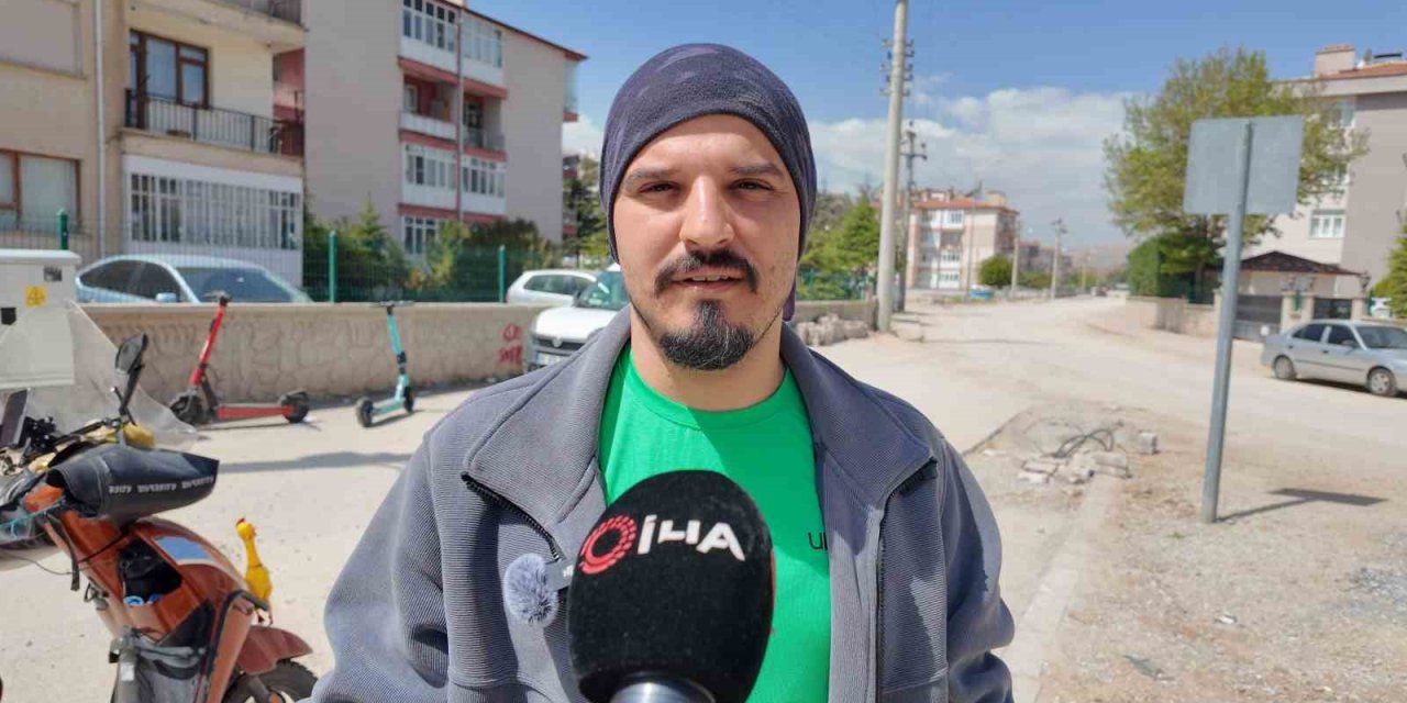 Çanta, Cüzdan Derken Yol Kenarında Buzdolabı Bulundu