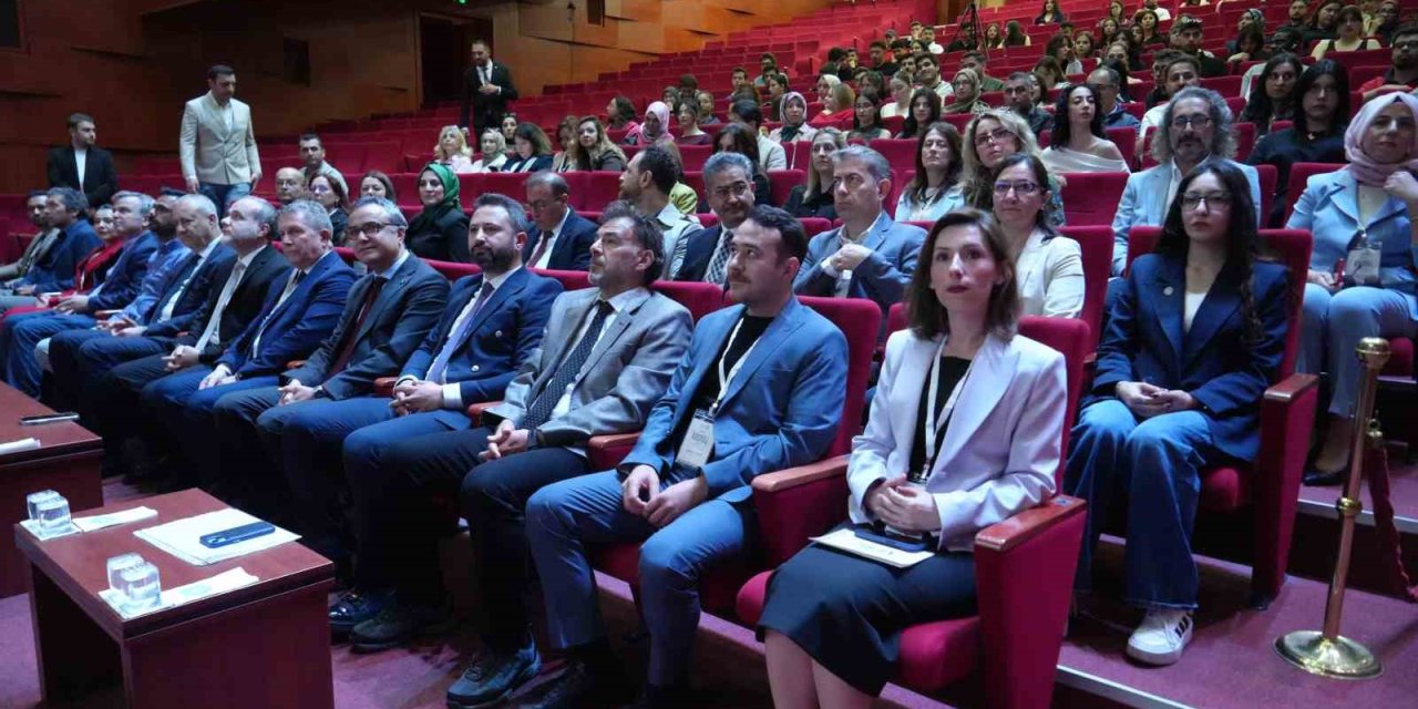 2. Kadraj İletişim Günleri Başladı: İletişim Dünyasının Önemli İsimleri Nöhü’de Gençlerle Buluşuyor