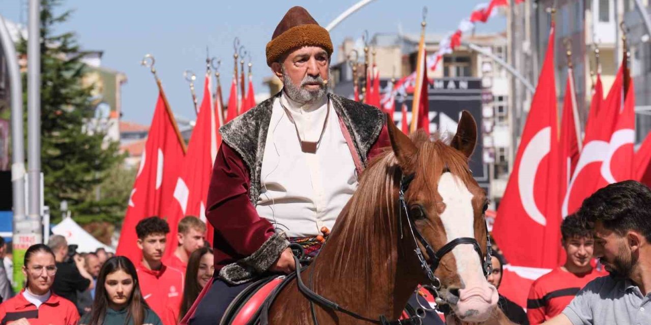 Karaman’da "türk Dili Yürüyüşü" Düzenlendi