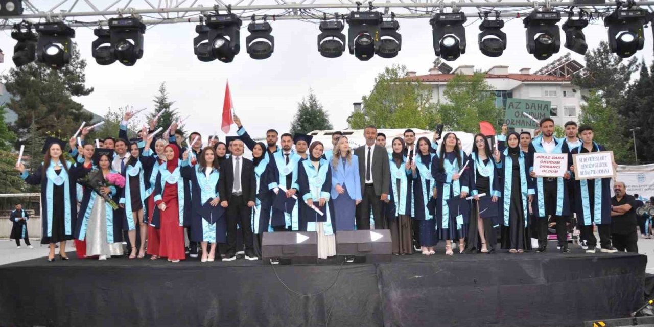 Alkü’de Mezuniyet Heyecanı Başladı