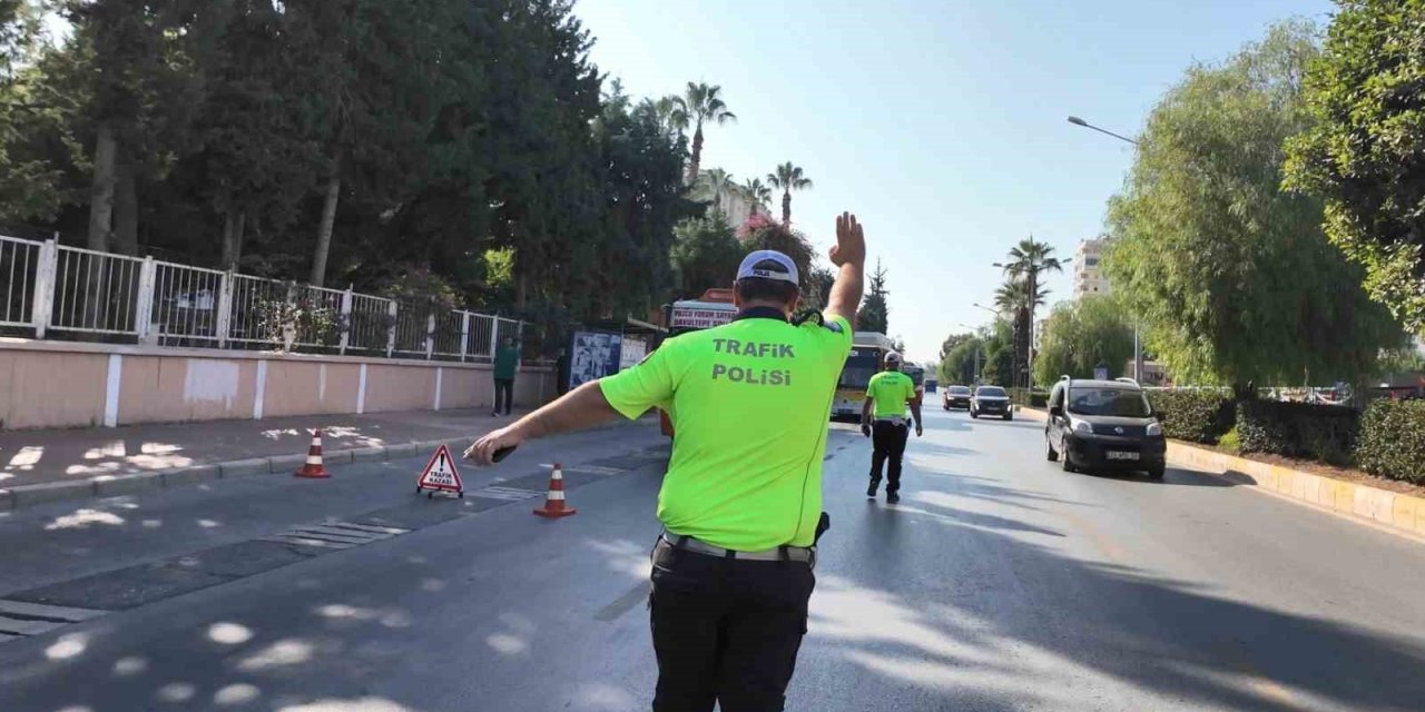 Mersin’de Trafikte Kameralı Sıkı Denetim: 10 Günde Bin 413 Sürücü Ceza Yedi