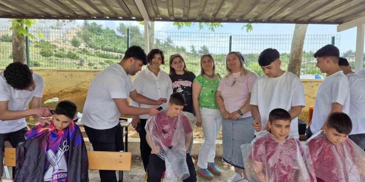 Bayram Öncesi Anlamlı Dokunuş: Miniklere Ücretsiz Tıraş