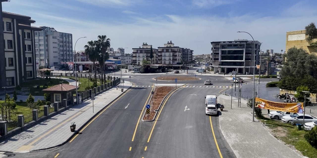 Tarsus’ta Kavşak Düzenlemesiyle Ulaşım Daha Güvenli Hale Geldi