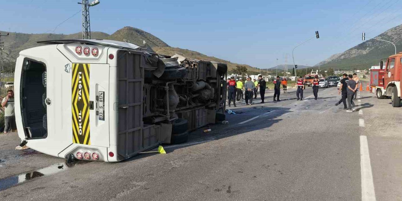 Mersin’de Öğrenci Servisi Devrildi: 17 Yaralı