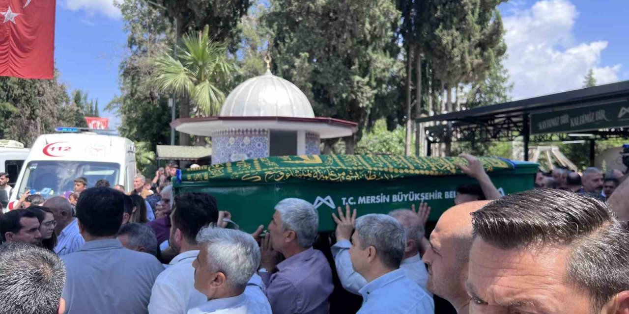 Mersin’deki Vahşette Hayatını Kaybedenlerin Cenaze Namazı Kılındı