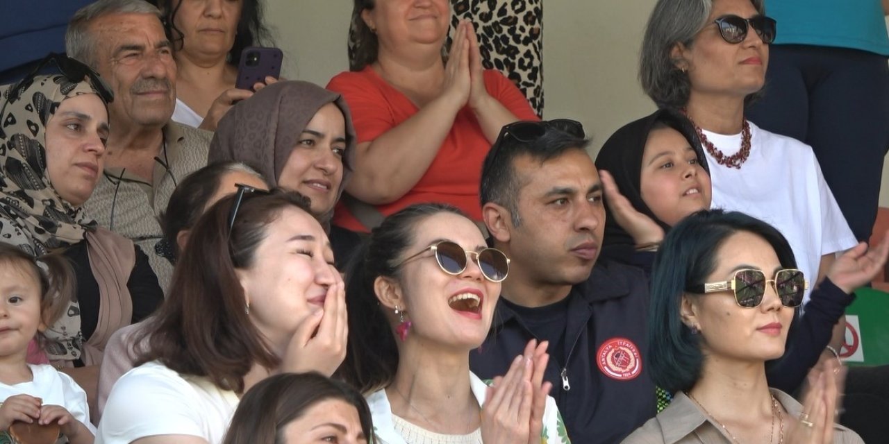 Alanya’da Yabancı Vatandaşlar Da Bayram Kutlamalarına Katıldı