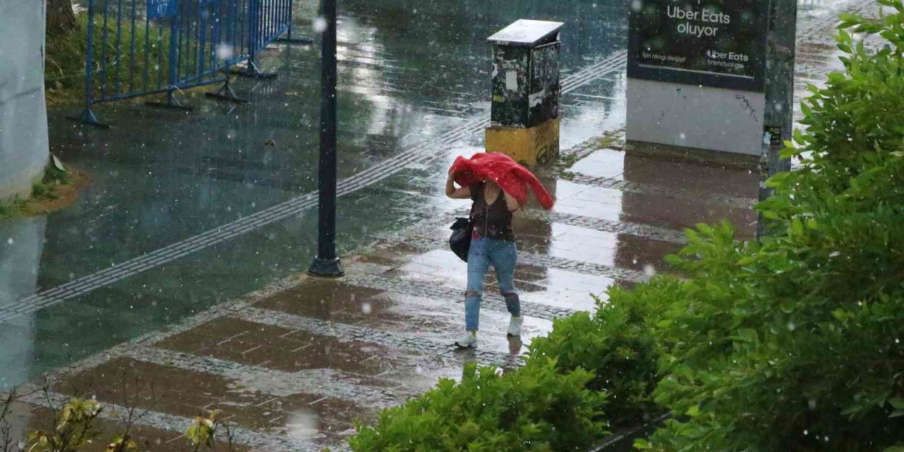 Antalya’da Mayısta Sağanak Ve Dolu Sürprizi