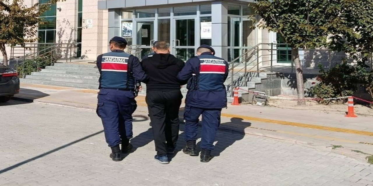 Konya’da Bir Kişiyi Silahla Vurarak Öldüren Şahıs Karaman’da Yakalandı