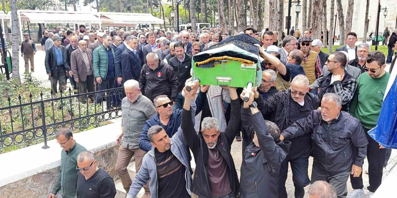 İzmir’de Vahşete Kurban Giden Emine Dönmez’e Memleketi Akşehir’de Acı Veda