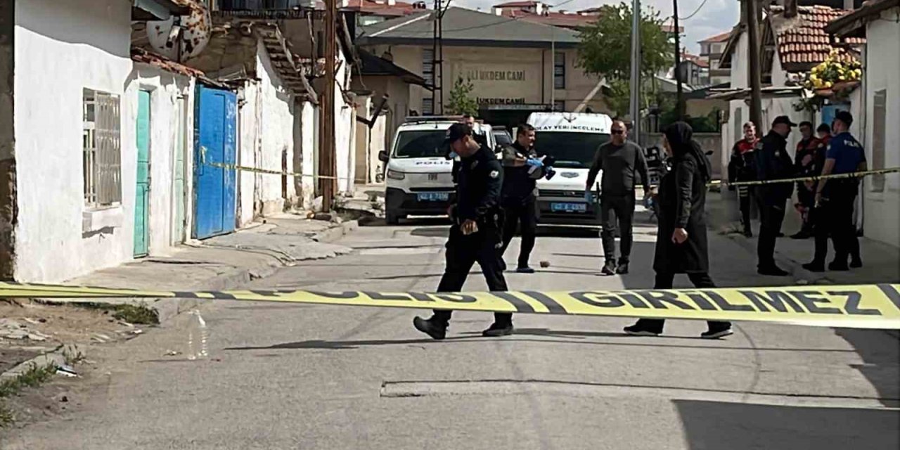 Husumetli Gençlerin Kavgasında 1 Kişi Ağır Yaralandı