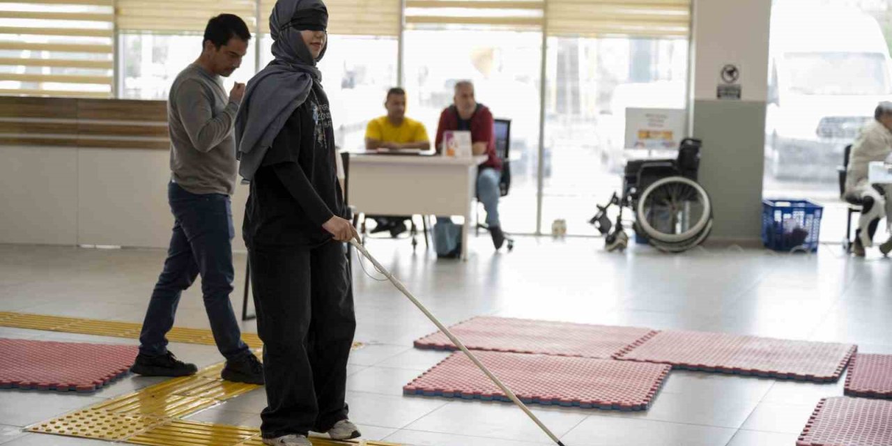 Mersin’de Erasmus Öğrencileri Engelli Bireylerin Yaşamını Deneyimledi
