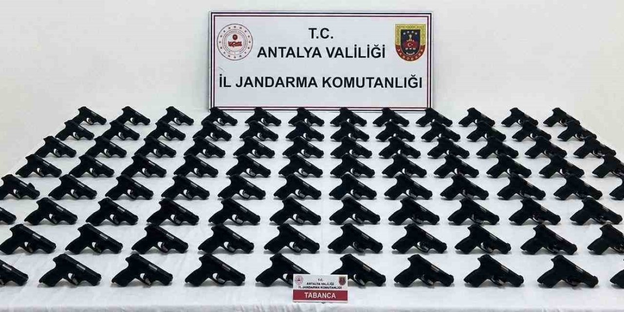 Antalya’da 100 Adet Ruhsatsız Tabanca Ele Geçirildi