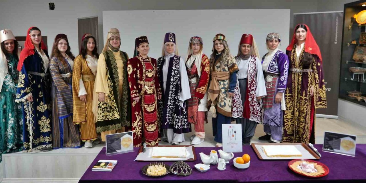 Finike Portakallı Lokum Antalya’da Vatandaşlarla Buluştu