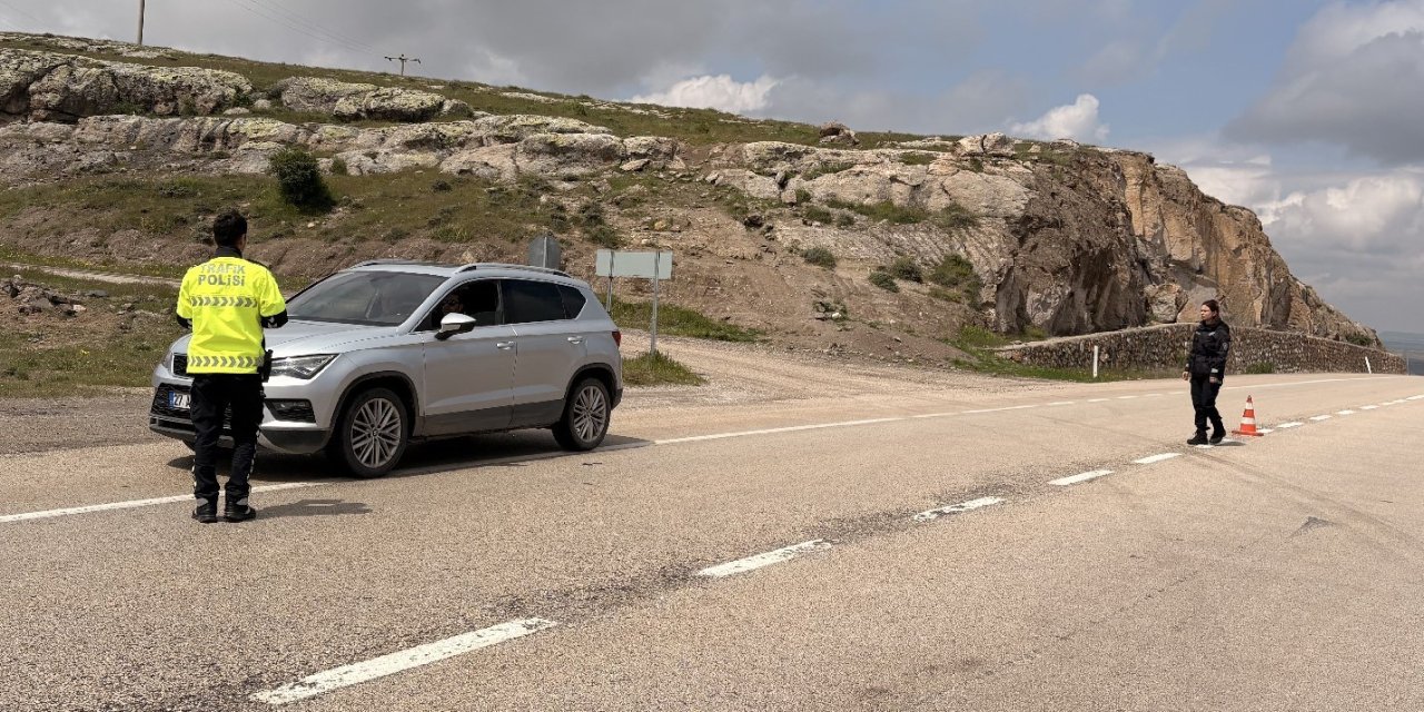 Güzelyurt’ta Trafik Ve Asayiş Ekipleri Bayram Denetiminde