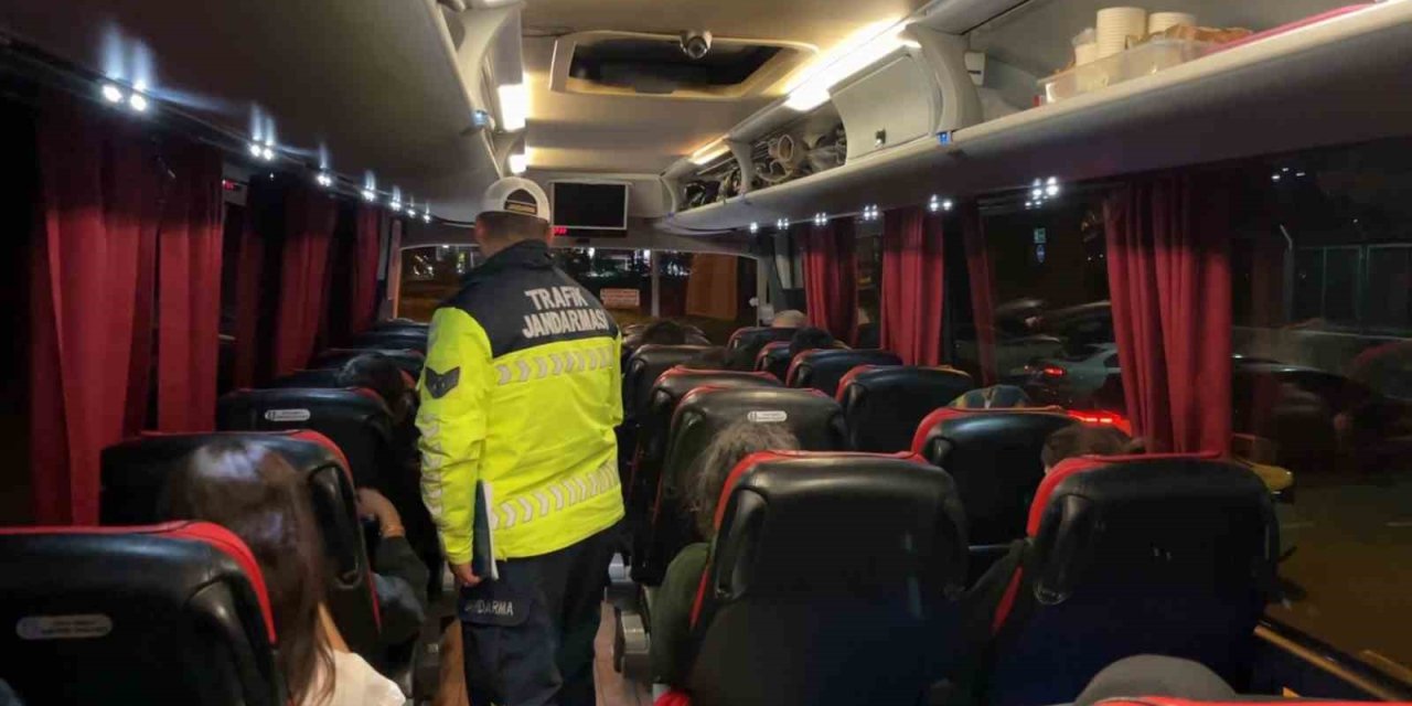 Sivil Trafik Jandarmaları Şehirlerarası Otobüslerde