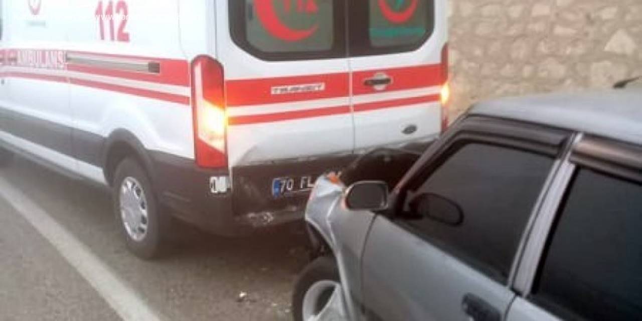 Yaralı Taşıyan Ambulansa Kaza Yaptı: 7 Yaralı
