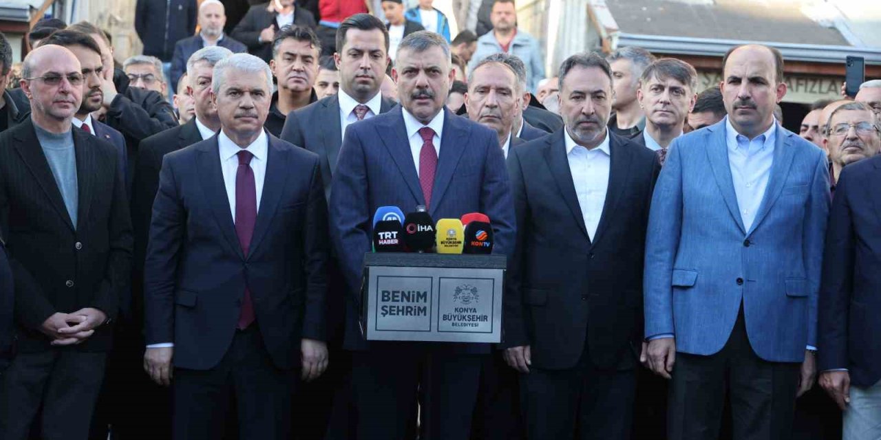 İçişleri Bakanı Çiftçi Bayram Namazını Konya’da Kıldı