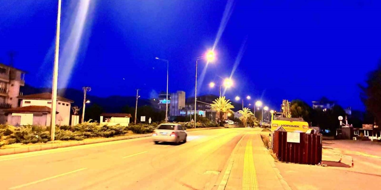 D-400 Karayolundaki Hasar Onarıldı, Yol Trafiğe Açıldı