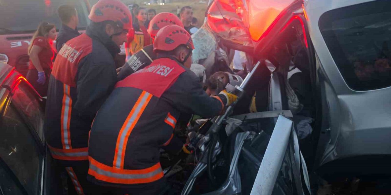 Mersin’de Zincirleme Kaza: 1 Ölü, 5 Yaralı