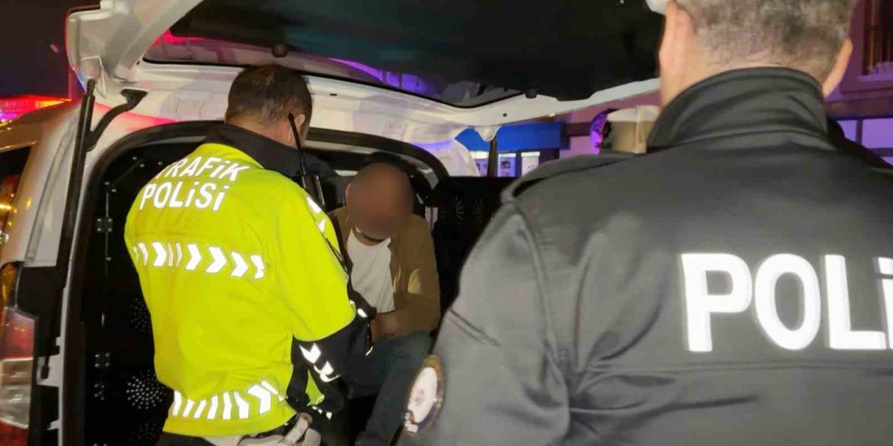 Alkol Alıp Kaza Yaptı, Her Şeyi Unuttu Ama Eşini Unutmadı