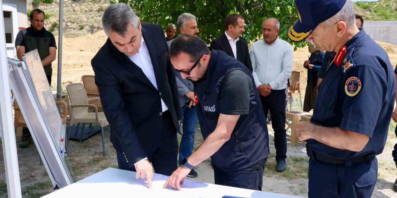 Tarsus’ta 4 Gündür Kayıp Olan Zihinsel Engelli Şahıs İçin Dron Destekli Çalışmalar Sürüyor
