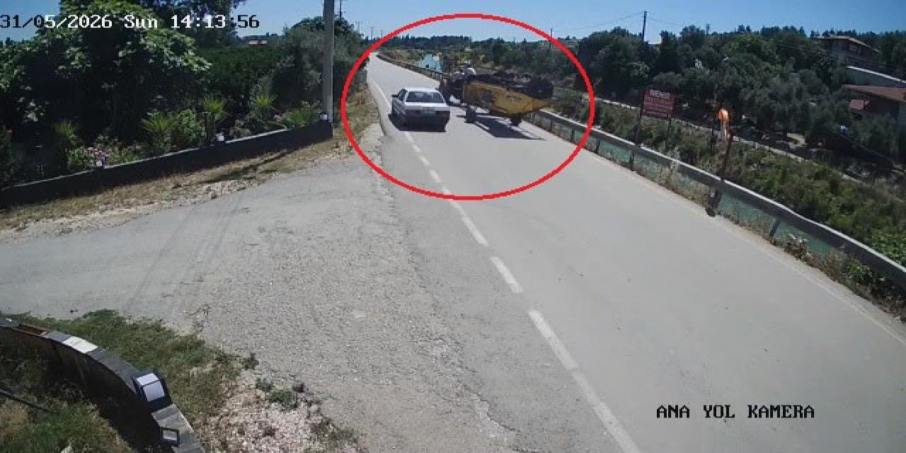 Traktörün Altında Kalmaktan Saniyelerle Kurtuldular, Kazaya Sebep Olan Sürücü Kaçtı