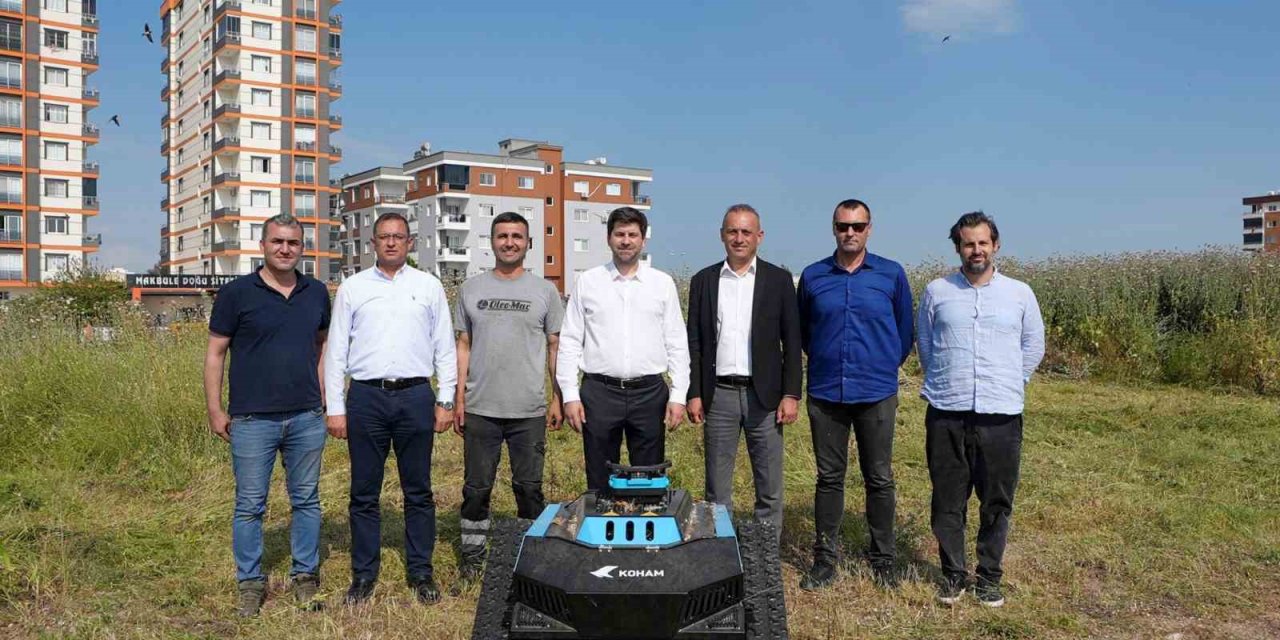 Tarsus’ta Park Ve Bahçeler Müdürlüğüne Yeni Nesil Biçme Makinesi