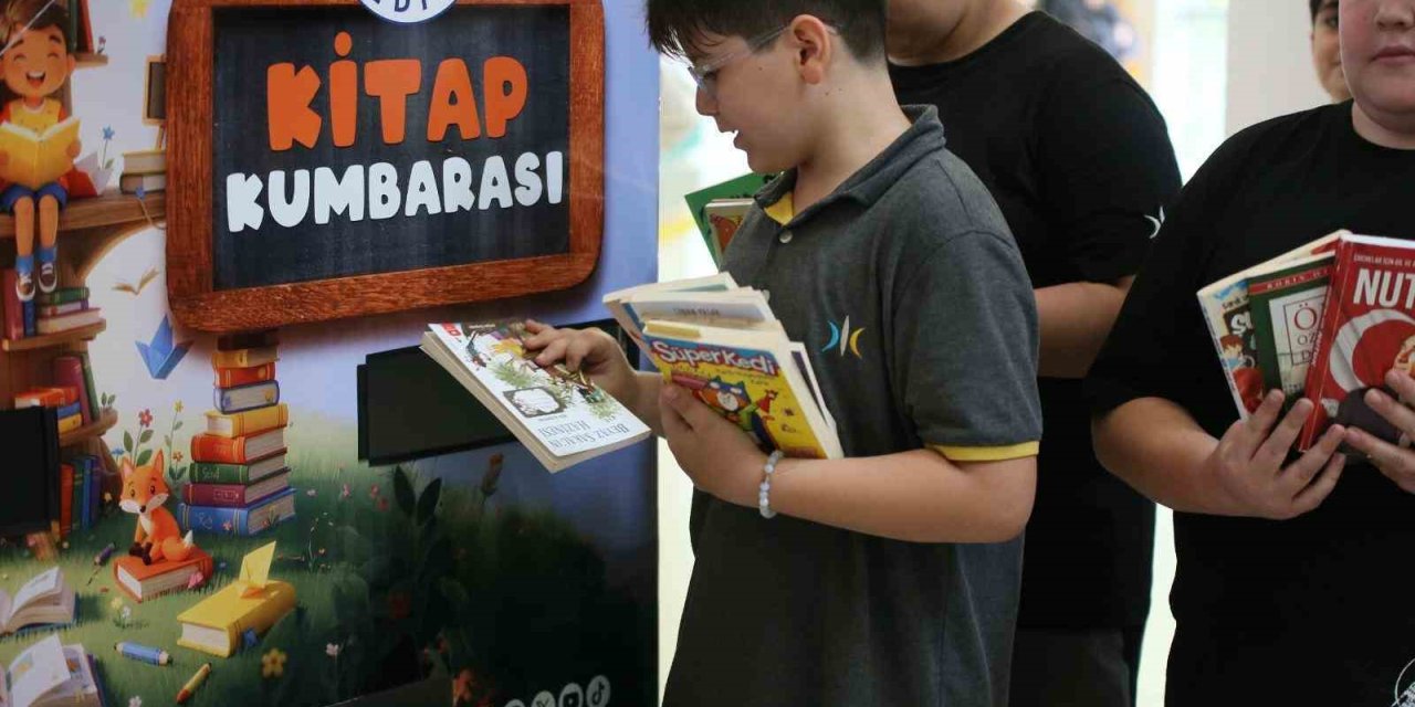 Kepez Belediyesi’nden Okullara "kitap Kumbarası"