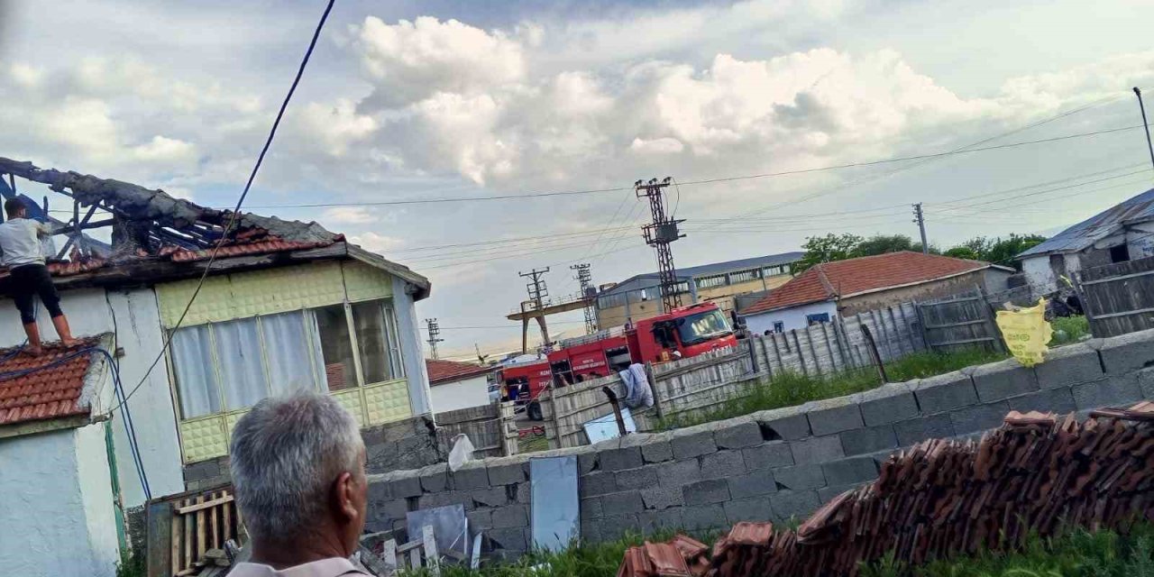 Konya’da Ev Yangını Paniğe Neden Oldu
