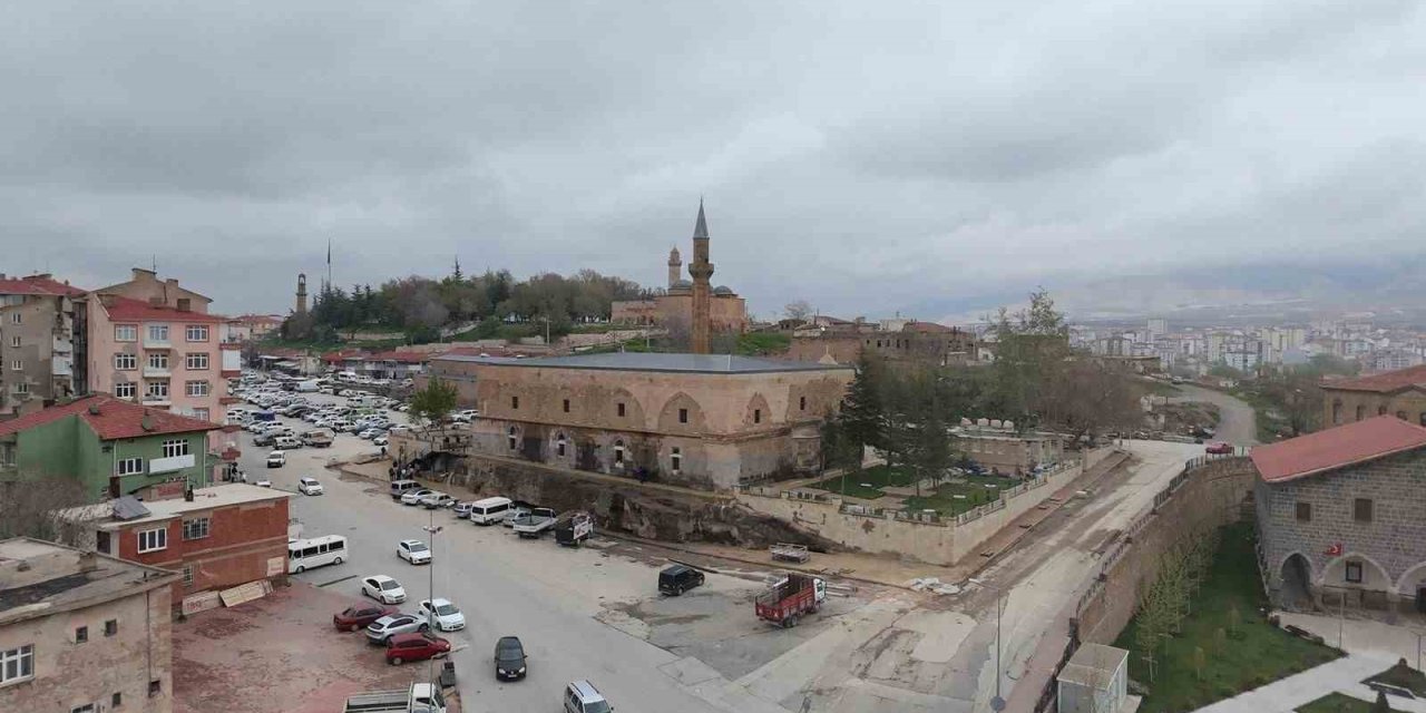 Asırlık Sungur Bey Cami Cuma Namazı İle Yeniden İbadete Açılıyor