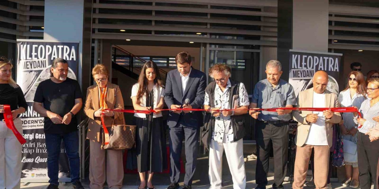 Tarsus’ta Tarih Ve Sanatın Buluşma Noktası Kleopatra Meydanı Açıldı