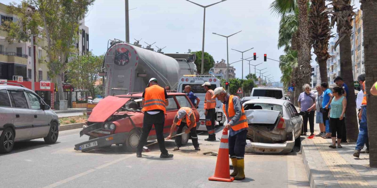 Mersin’de Zincirleme Trafik Kazası: 1 Yaralı