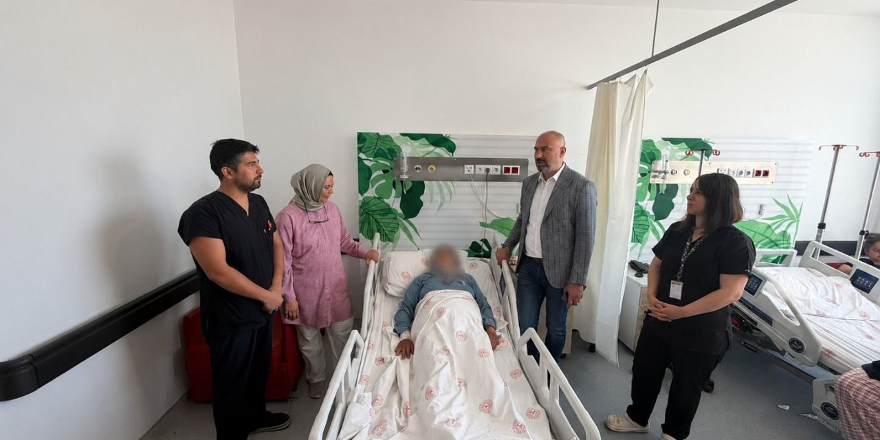 Niğde’de Hastanın Vücudundaki 7 Kiloluk Dev Tümör Başarıyla Alındı