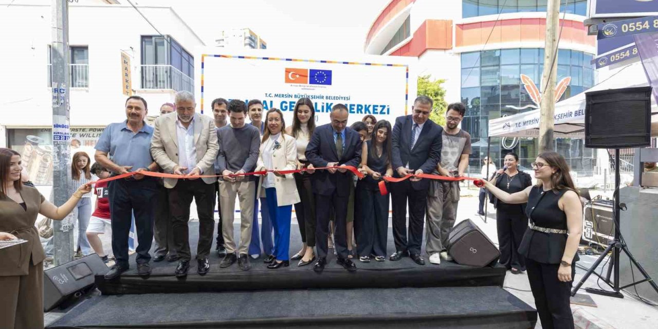 Mersin’de Gençleri Geleceğin Mesleklerine Hazırlayacak Merkez Açıldı