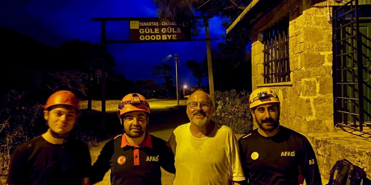 Yürüyüş Sırasında Yolunu Kaybeden Turisti Afad Kurtardı