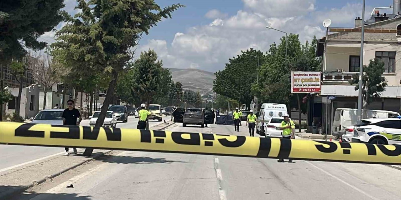 Suv Aracın Çarptığı Yaya Hayatını Kaybetti