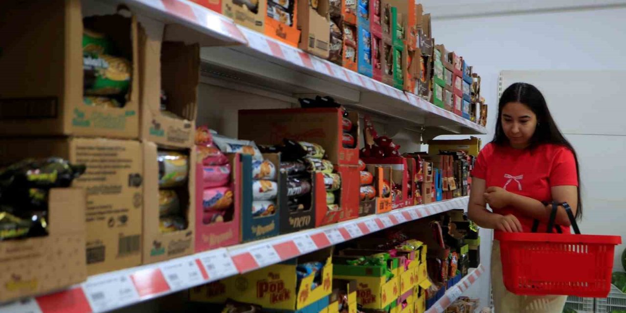 Kepez Kent Market Düşük Fiyatları İle Ev Ekonomisine Katkı Sağlıyor