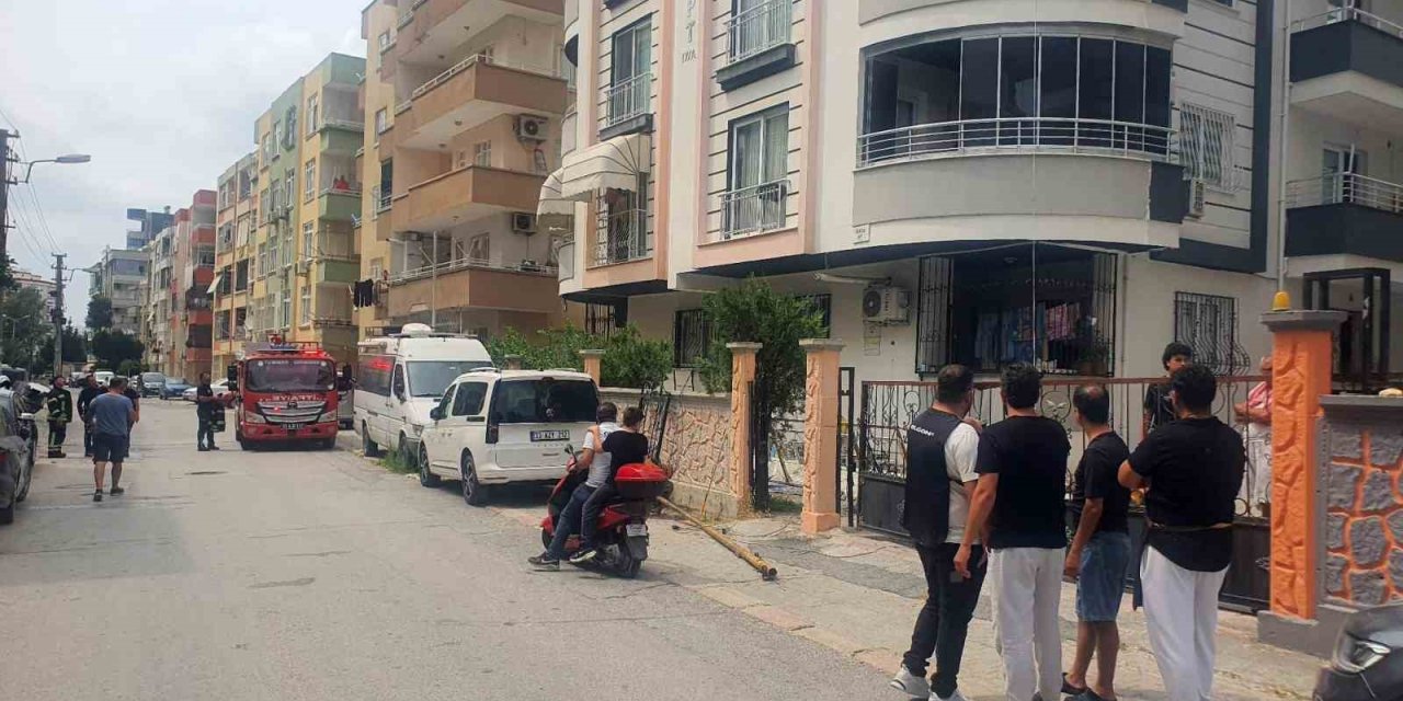 Tarsus’ta Halat Koptu, 2 İşçi Yaralandı