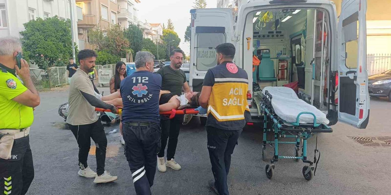 Otomobil İle Çarpışan Motosikletin Sürücüsü Yaralandı