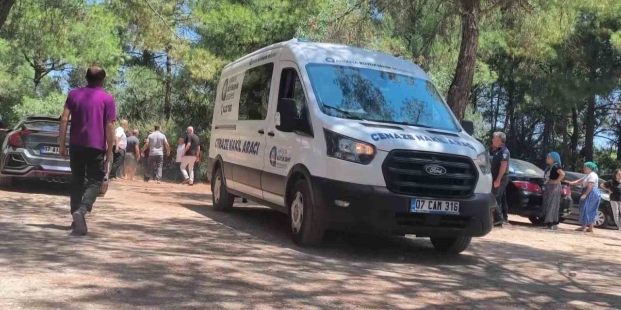 Antalya’da Ormanlık Alanda Bir Kişinin Cansız Bedeni Bulundu