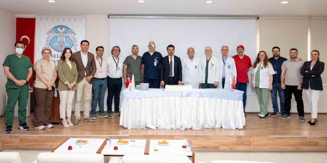 Selçuk Tıp’ta Robotik Cerrahi İle 300. Ameliyat Yapıldı