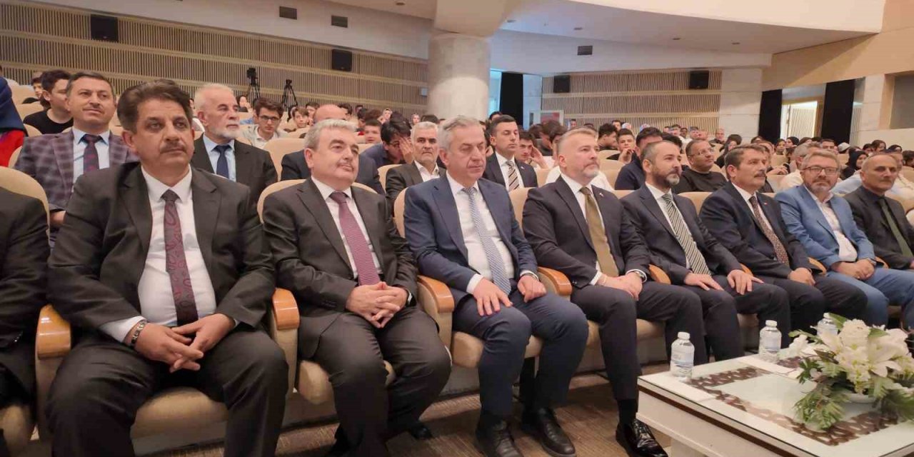 Konya’da "kudüs" Konulu Makale Yarışması Ödül Töreni Ve Genç Kalemler Okul Dergileri Fuarı