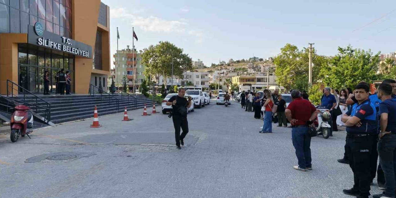 Mersin’in Silifke Belediyesi’ne Operasyon: Başkan Dahil Çok Sayıda İsme Gözaltı