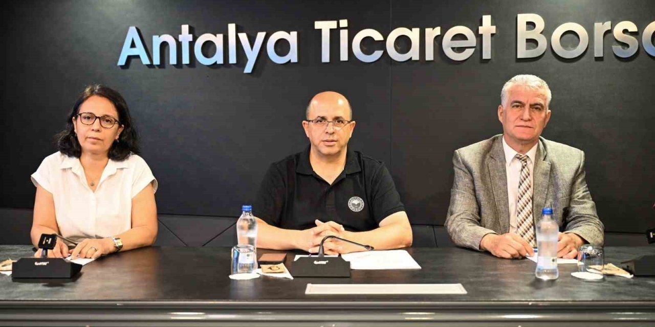 Sektör Temsilcilerine B-reçete Sistemi Anlatıldı
