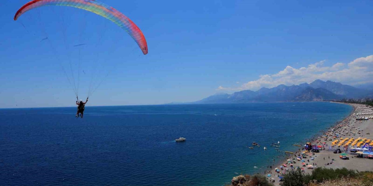 Yks Stresini Konyaaltı Sahilinde Attılar