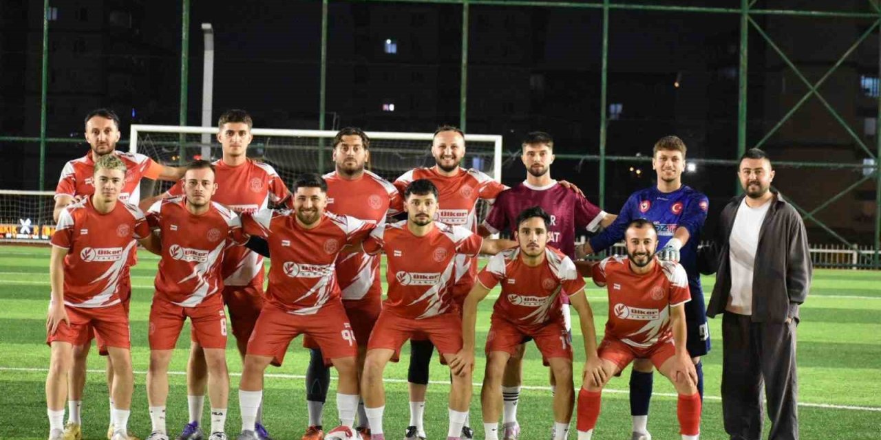 Major 1. Lig’de Mücadele Eden Niğde Temsilcisi Ovalıbağ Fk, Şampiyonluk Yolunda İlerliyor