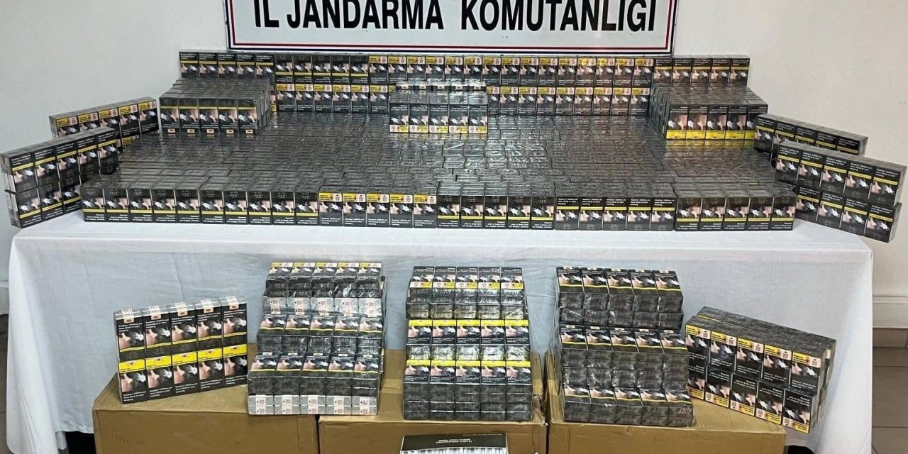 Mersin’de Kaçak Makaron Operasyonu: 2 Gözaltı
