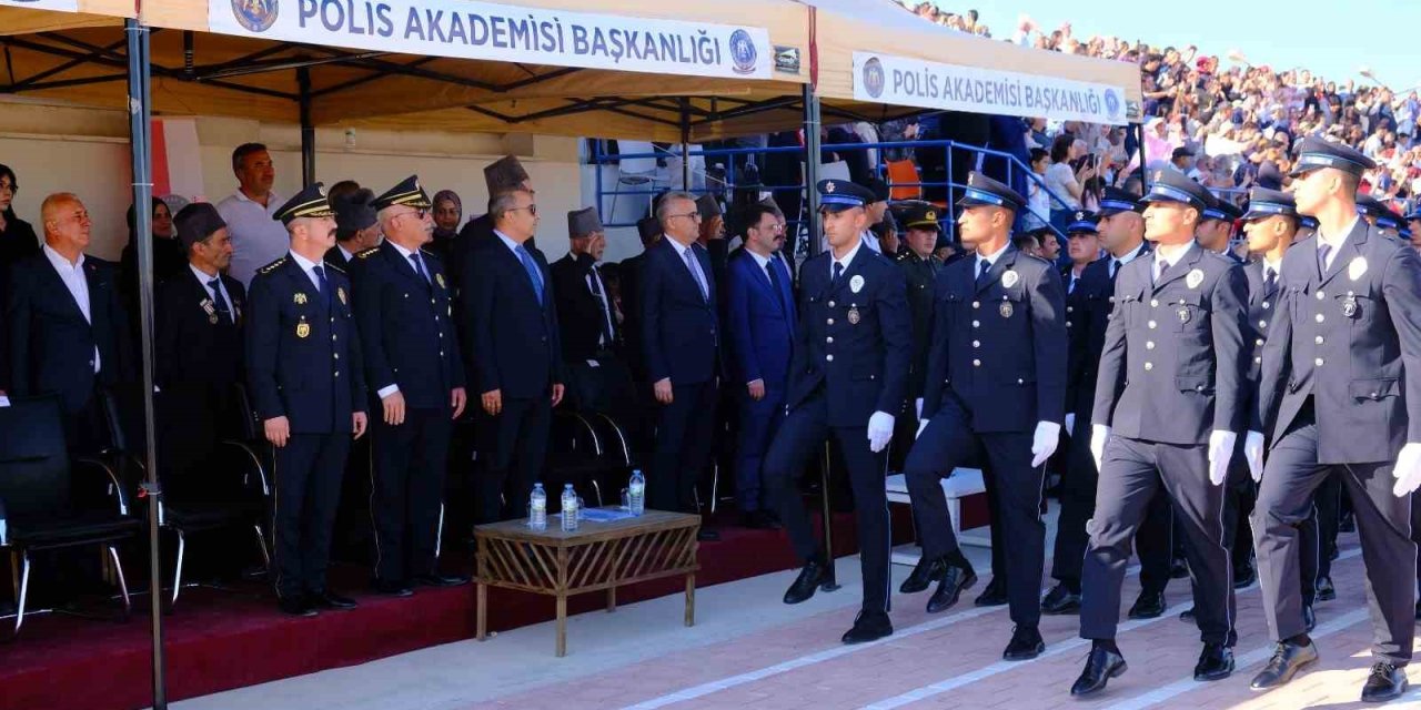Karaman Pomem’de 409 Polis Adayı Mezun Oldu
