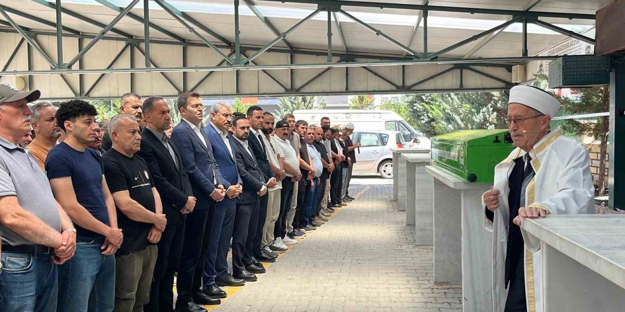 Havai Fişek Fabrikasındaki Patlamada Hayatını Kaybeden İşçi Son Yolculuğuna Uğurlandı