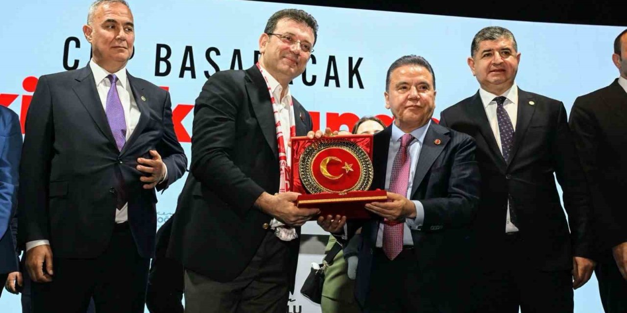 Muhittin Böcek’ten Cezaevinde Ek İfade: "ekrem İmamoğlu Benden 15 Milyon Euro İstedi, 5 Milyonu Havala Sistemiyle Gönderdim"